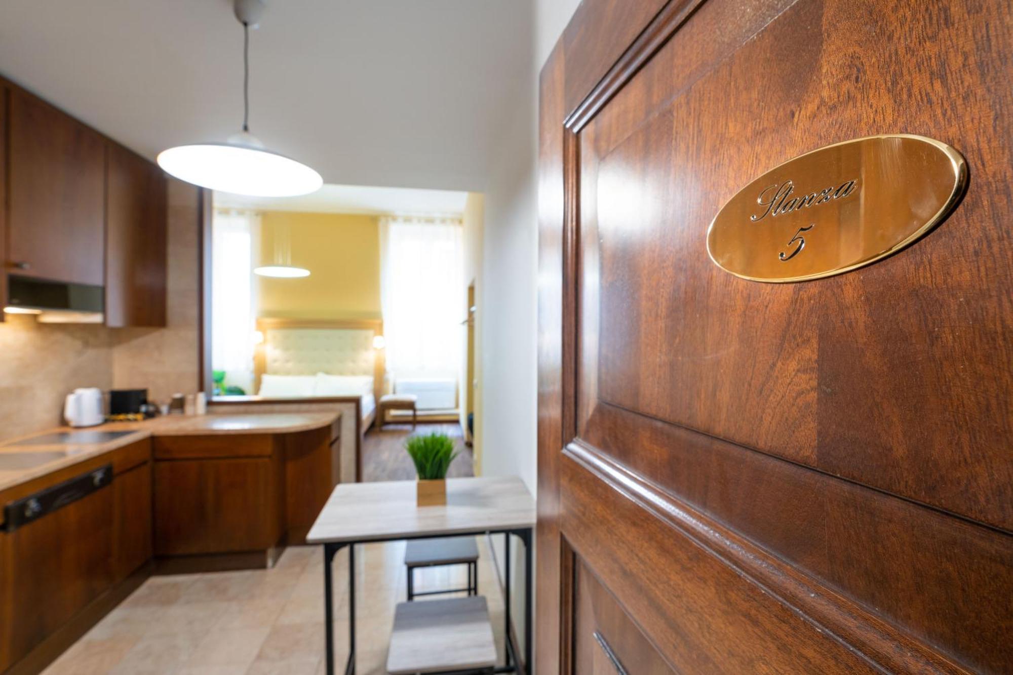 Residenza Girardi Hotell Verona Eksteriør bilde